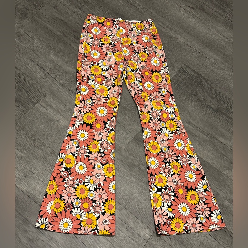 NWT Tinseltown hi rise floral flare pants size 7